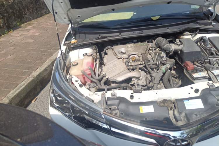 Used Toyota Corolla 2017 1.2T CVT GL Engine Bay Right