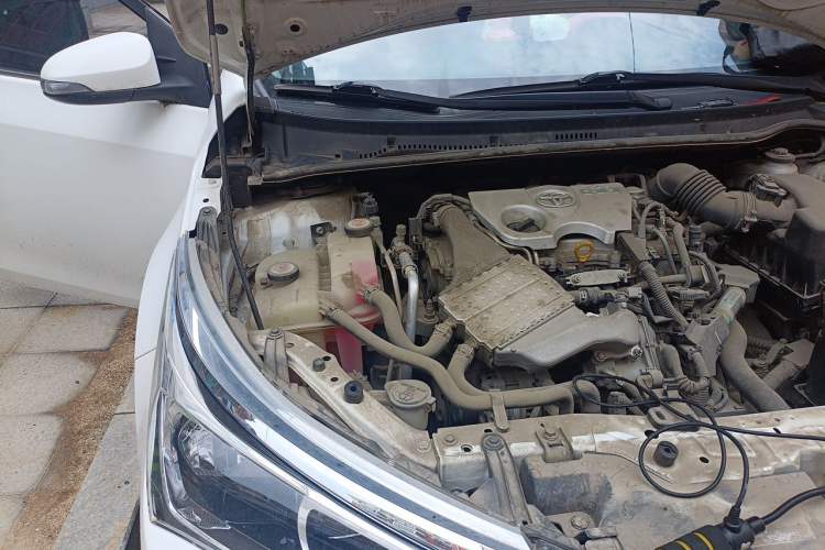 Used Toyota Corolla 2017 Revised Version 1.2T S-CVT GL Engine Bay Right
