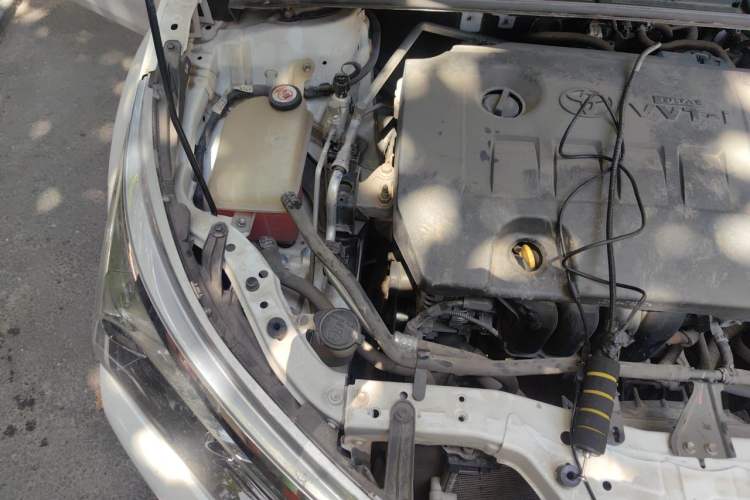 Used Toyota Corolla 2017 Revised Version 1.6L S-CVT GL Engine Bay Right