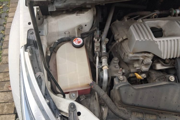 Used Toyota Corolla 2017 Revised Dual-Engine 1.8L E-CVT Elite Edition Engine Bay Right