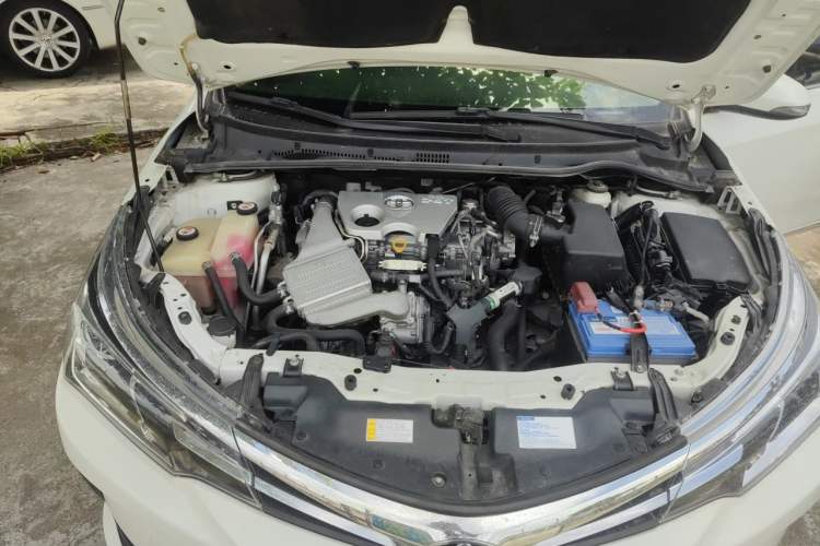 Used Toyota Corolla 2017 Revised Version 1.2T S-CVT GL-i Engine Bay Right