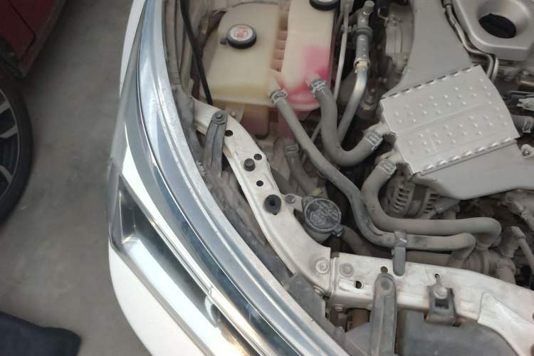 Used Toyota Corolla 2017 Revised Version 1.2T S-CVT GL Engine Bay Right