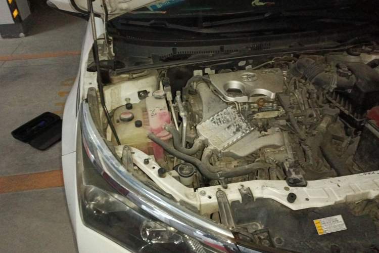 Used Toyota Corolla 2017 1.2T CVT GL Engine Bay Right