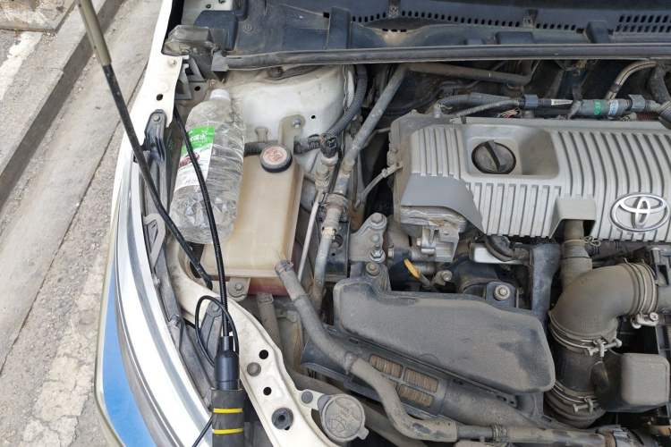 Used Toyota Corolla 2017 Revised Dual-Engine 1.8L E-CVT Leading Edition Engine Bay Right