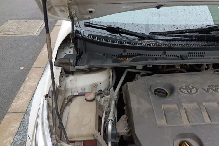 Used Toyota Corolla 2017 1.6L CVT GL Engine Bay Right