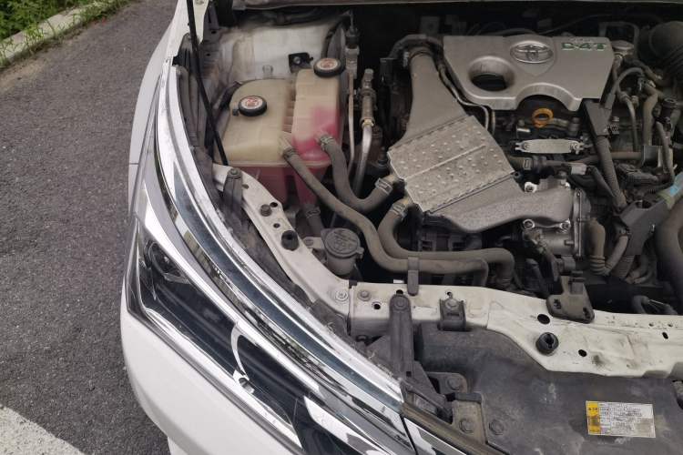 Used Toyota Corolla 2017 Revised Version 1.2T S-CVT GL Engine Bay Right