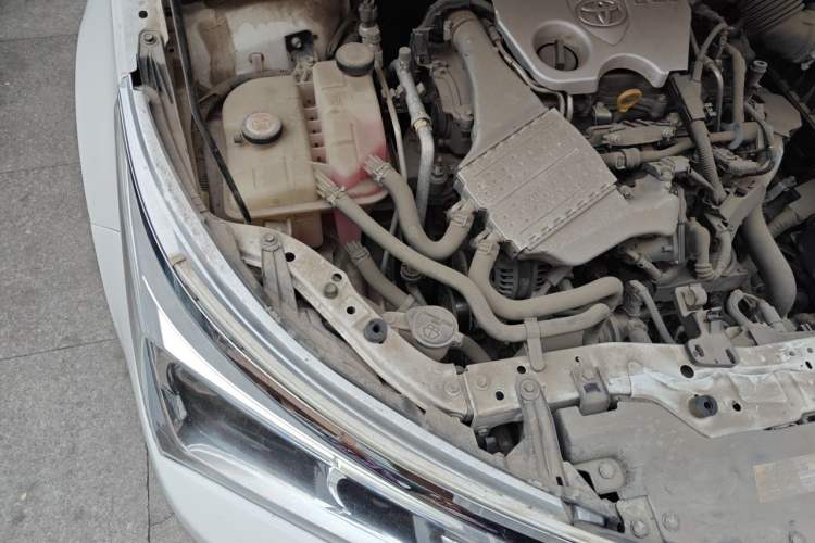 Used Toyota Corolla 2017 Revised Version 1.2T S-CVT GL Engine Bay Right