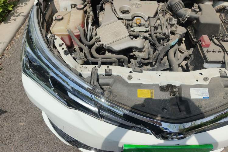 Used Toyota Corolla 2017 Revised Version 1.2T S-CVT GL Engine Bay Right