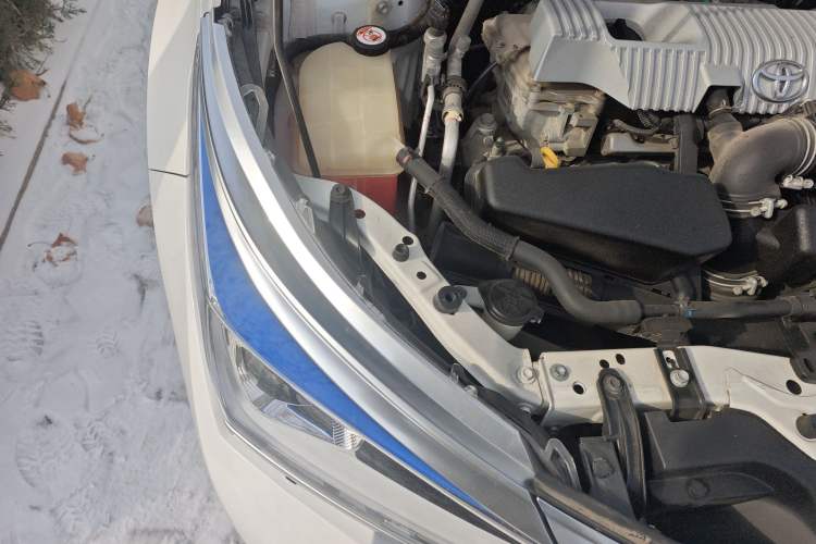 Used Toyota Corolla 2017 Revised Dual-Engine 1.8L E-CVT Elite Edition Engine Bay Right