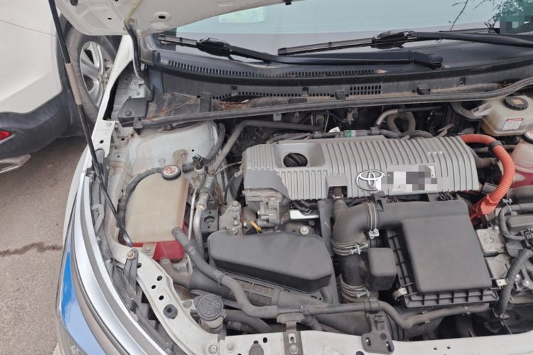 Used Toyota Corolla 2017 Revised Dual-Engine 1.8L E-CVT Elite Edition Engine Bay Right