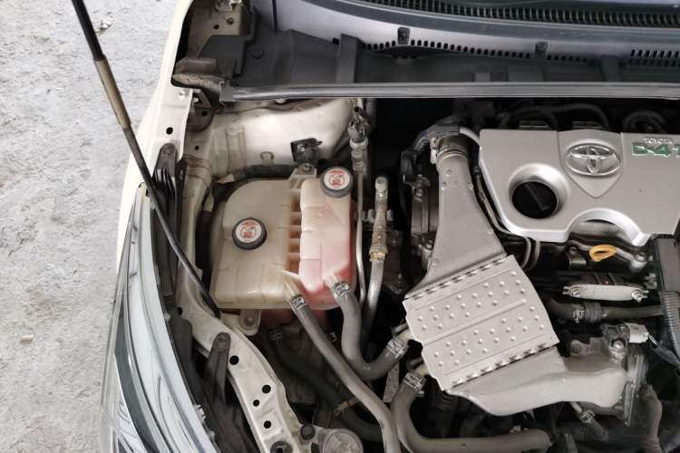Used Toyota Corolla 2017 Revised Version 1.2T S-CVT GL Engine Bay Right