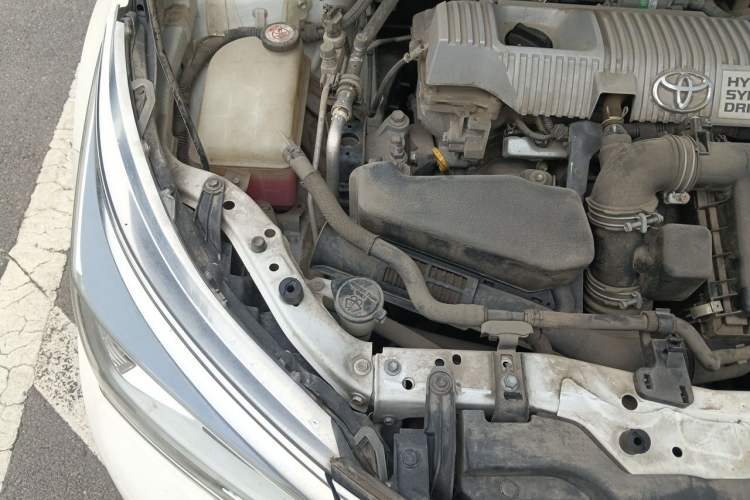 Used Toyota Corolla 2017 Revised Dual-Engine 1.8L E-CVT Elite Edition Engine Bay Right