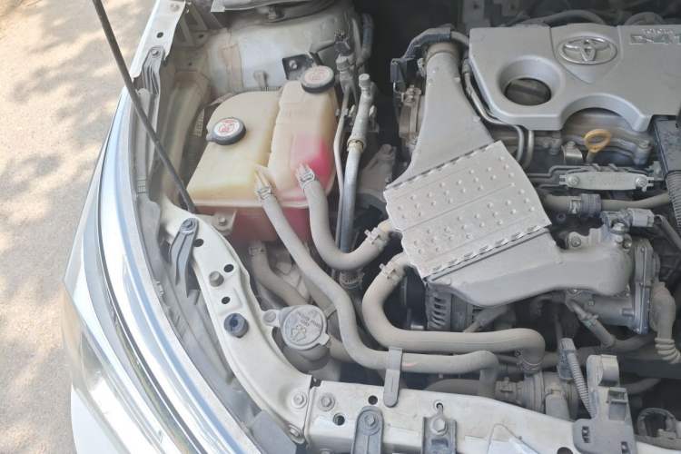 Used Toyota Corolla 2017 Revised Version 1.2T S-CVT GL Engine Bay Right