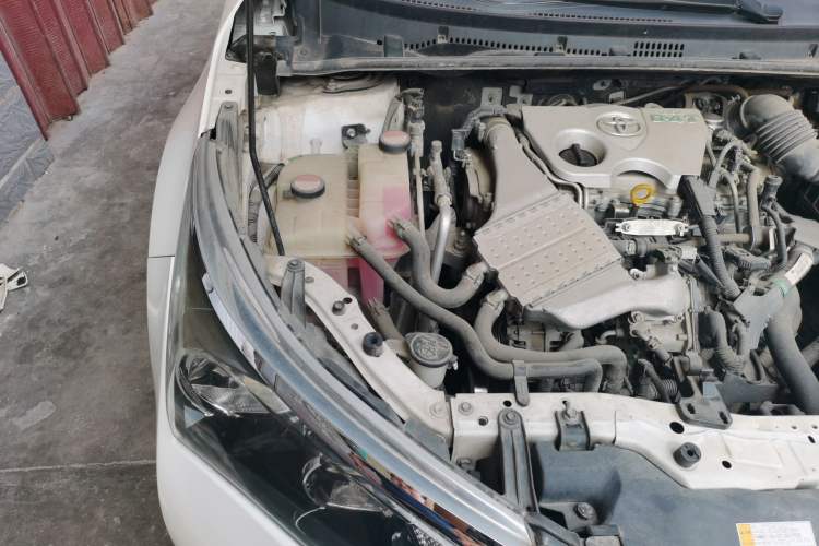 Used Toyota Corolla 2017 1.2T Manual GL Engine Bay Right