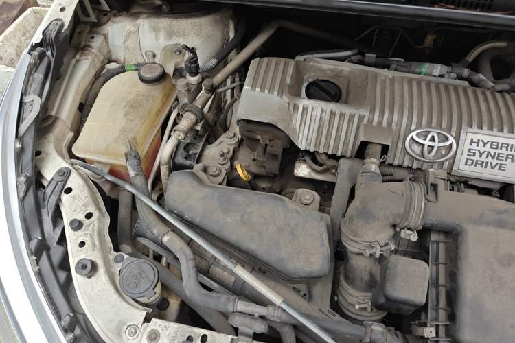 Used Toyota Corolla 2017 Revised Dual-Engine 1.8L E-CVT Leading Edition Engine Bay Right