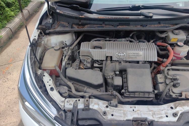 Used Toyota Corolla 2017 Revised Dual-Engine 1.8L E-CVT Leading Edition Engine Bay Right