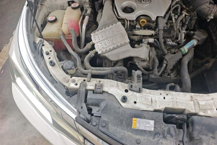 Used Toyota Corolla 2017 Revised Version 1.2T S-CVT GL-i Engine Bay Right