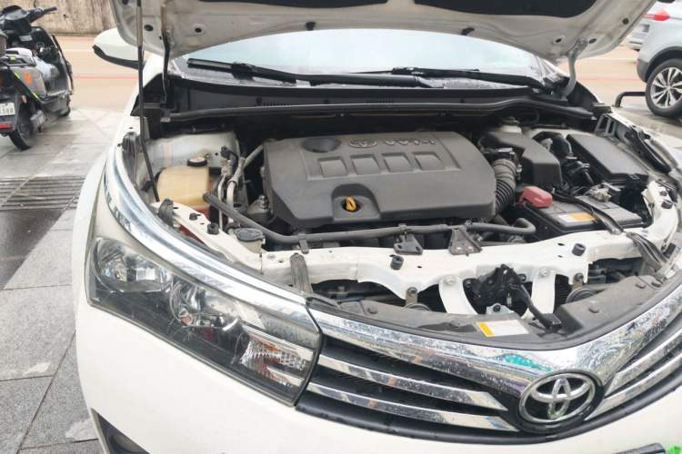 Used Toyota Corolla 2017 Revised Version 1.6L S-CVT GL Engine Bay Right