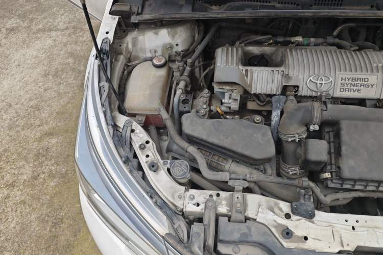 Used Toyota Corolla 2017 Revised Dual-Engine 1.8L E-CVT Elite Edition Engine Bay Right