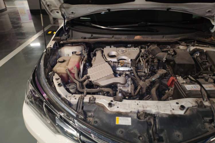 Used Toyota Corolla 2017 Revised Version 1.2T S-CVT GL Engine Bay Right