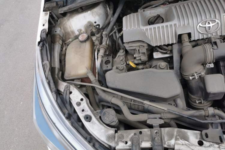 Used Toyota Corolla 2017 Revised Dual-Engine 1.8L E-CVT Leading Edition Engine Bay Right