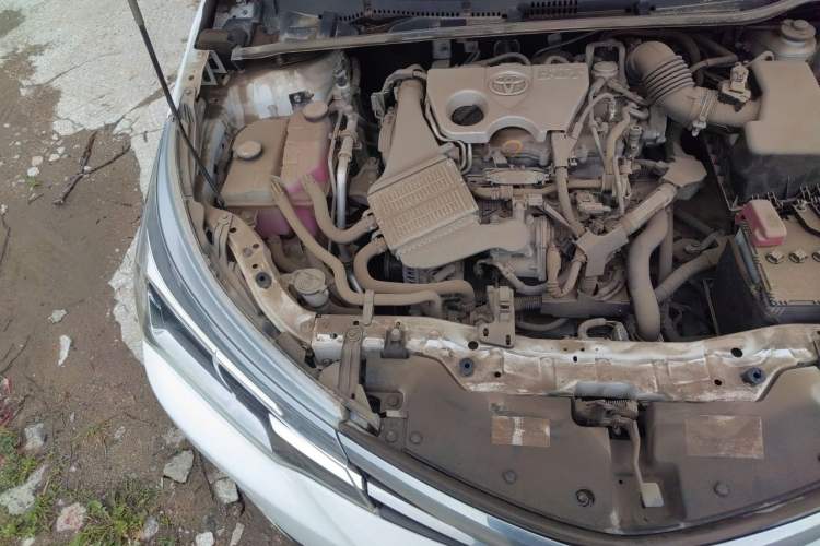 Used Toyota Corolla 2017 Revised Version 1.2T S-CVT GL Engine Bay Right