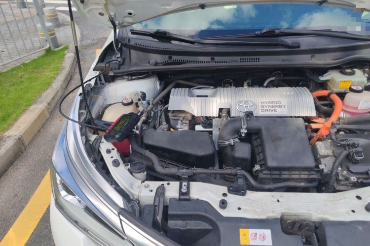 Used Toyota Corolla 2017 Revised Dual-Engine 1.8L E-CVT Elite Edition Engine Bay Right