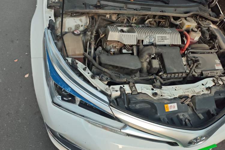 Used Toyota Corolla 2017 Revised Dual-Engine 1.8L E-CVT Elite Edition Engine Bay Right