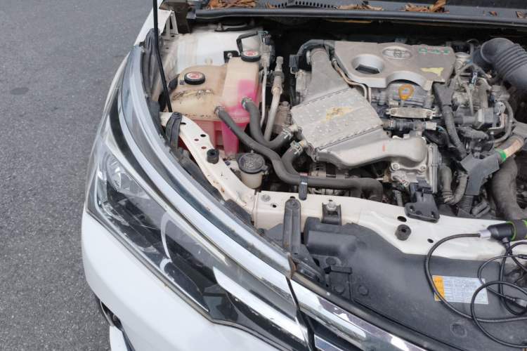 Used Toyota Corolla 2017 Revised Version 1.2T S-CVT GL Engine Bay Right