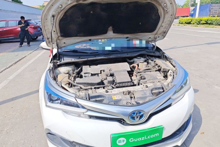 Used Toyota Corolla 2017 Revised Dual-Engine 1.8L E-CVT Leading Edition Engine Bay Right