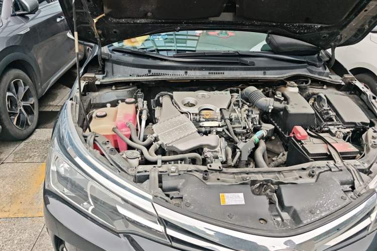 Used Toyota Corolla 2017 Revised Version 1.2T S-CVT GL Engine Bay Right