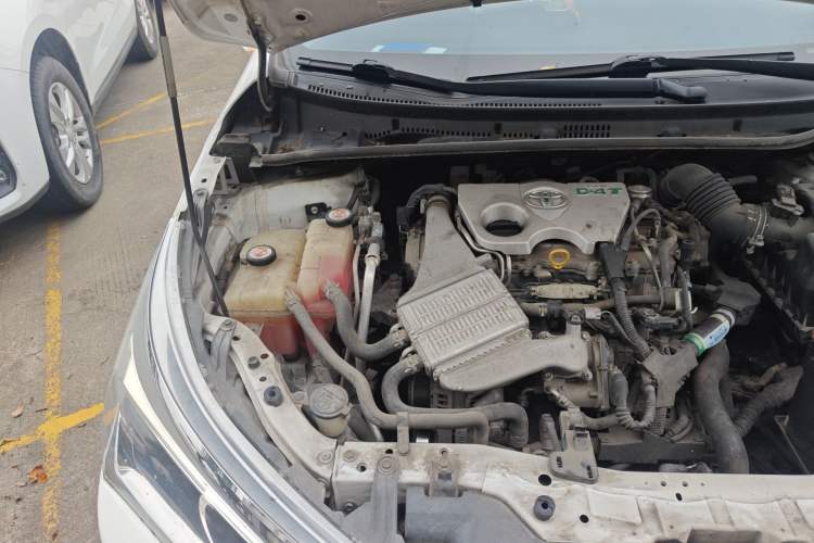 Used Toyota Corolla 2017 Revised Version 1.2T S-CVT GLX-i Engine Bay Right