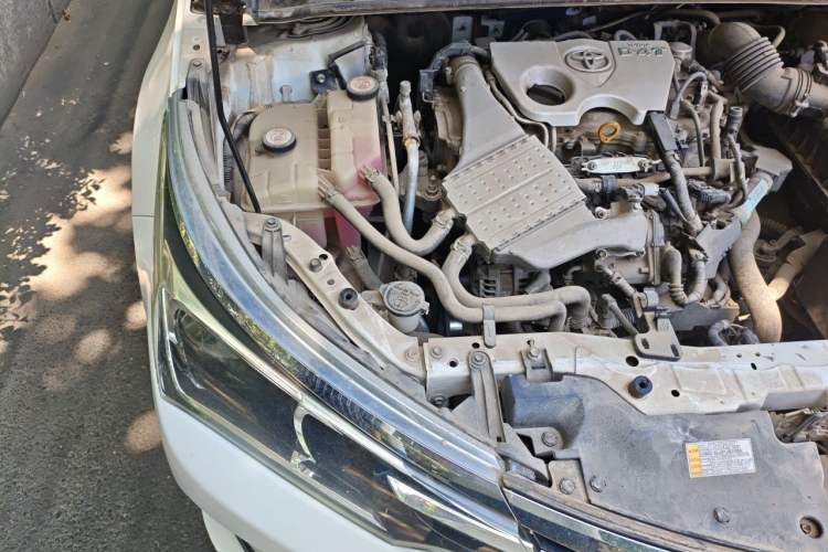 Used Toyota Corolla 2017 Revised Version 1.2T S-CVT GL Engine Bay Right