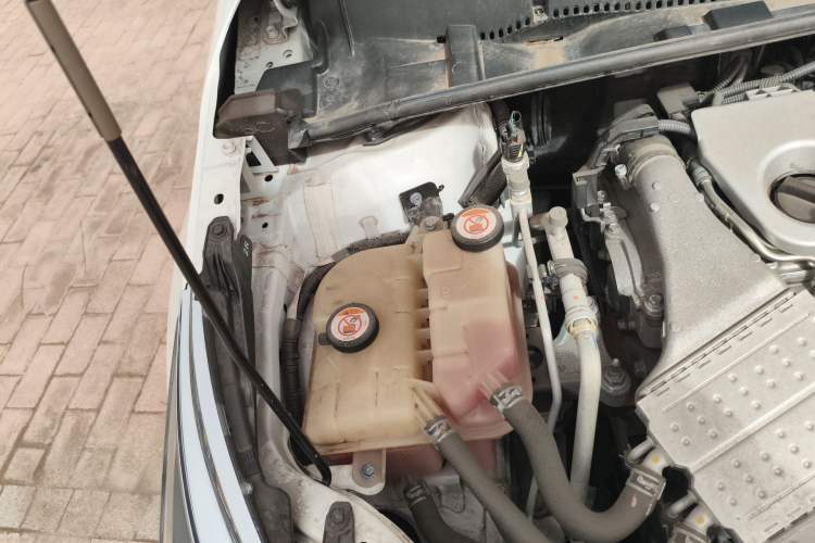 Used Toyota Corolla 2017 Revised Version 1.2T S-CVT GL-i Engine Bay Right