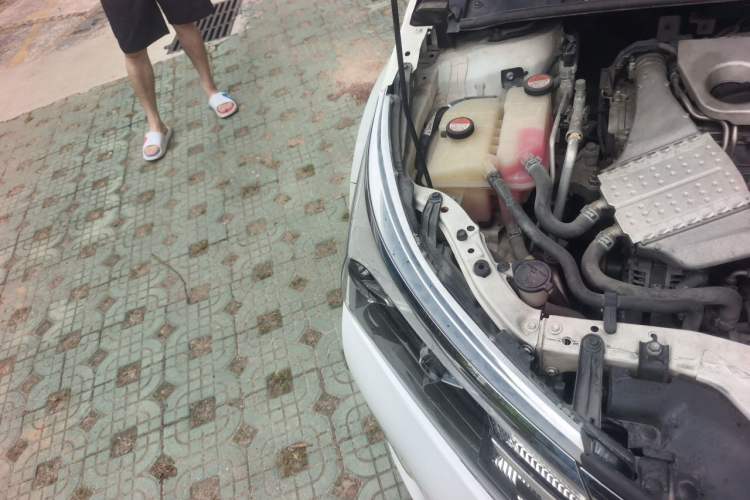 Used Toyota Corolla 2017 1.2T CVT GL Engine Bay Right