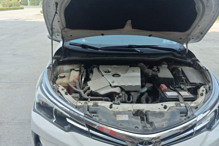 Used Toyota Corolla 2017 Revised Version 1.2T Manual GL Engine Bay Right
