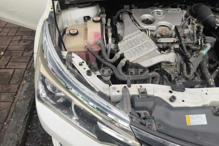 Used Toyota Corolla 2017 Revised Version 1.2T S-CVT GL Engine Bay Right