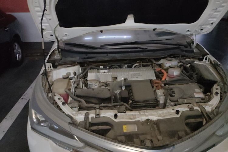 Used Toyota Corolla 2017 Revised Dual-Engine 1.8L E-CVT Elite Edition Engine Bay Right