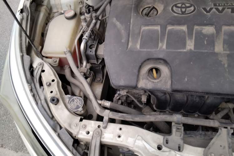 Used Toyota Corolla 2017 1.6L CVT GL Engine Bay Right