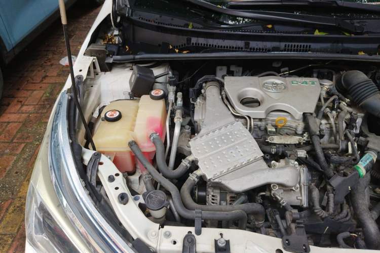 Used Toyota Corolla 2017 1.2T CVT GL-i Engine Bay Right