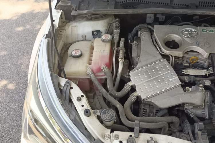 Used Toyota Corolla 2017 Revised Version 1.2T S-CVT GL Engine Bay Right