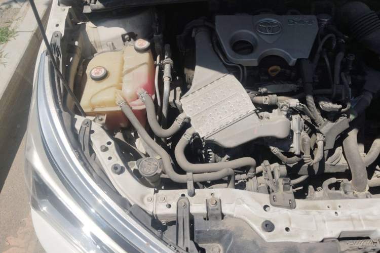 Used Toyota Corolla 2017 Revised Version 1.2T S-CVT GL-i Engine Bay Right