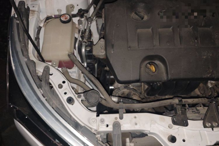 Used Toyota Corolla 2017 Revised Version 1.6L S-CVT GL Engine Bay Right