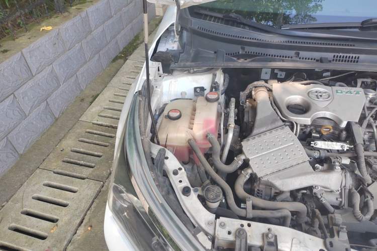 Used Toyota Corolla 2017 1.2T CVT GL Engine Bay Right