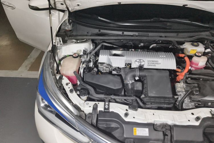 Used Toyota Corolla 2017 Revised Dual-Engine 1.8L E-CVT Leading Edition Engine Bay Right