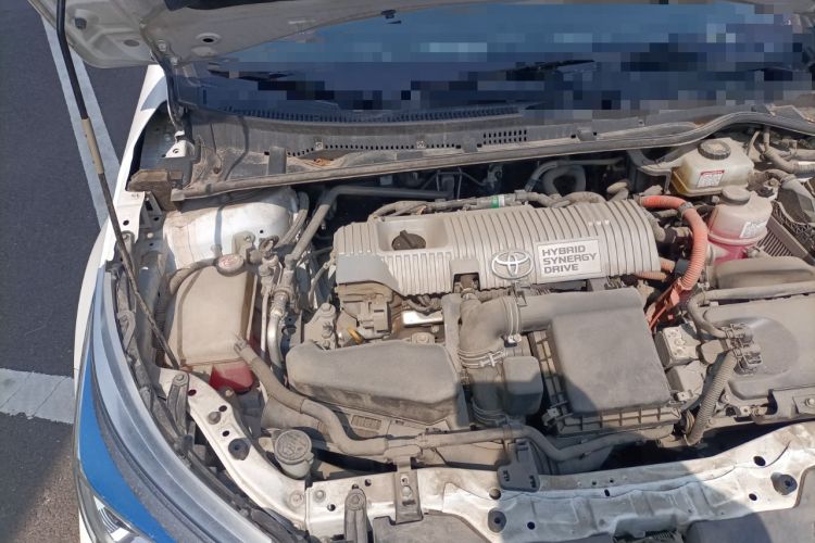 Used Toyota Corolla 2017 Revised Dual-Engine 1.8L E-CVT Elite Edition Engine Bay Right