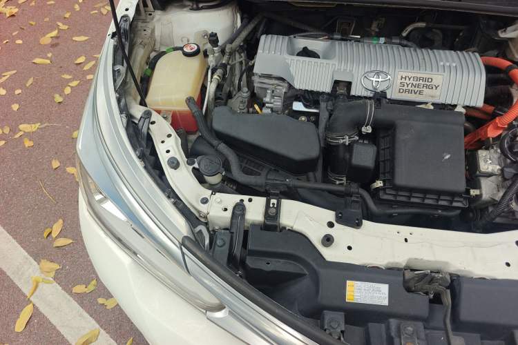 Used Toyota Corolla 2017 Revised Dual-Engine 1.8L E-CVT Leading Edition Engine Bay Right