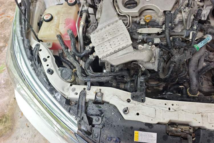 Used Toyota Corolla 2017 Revised Version 1.2T S-CVT GL Engine Bay Right
