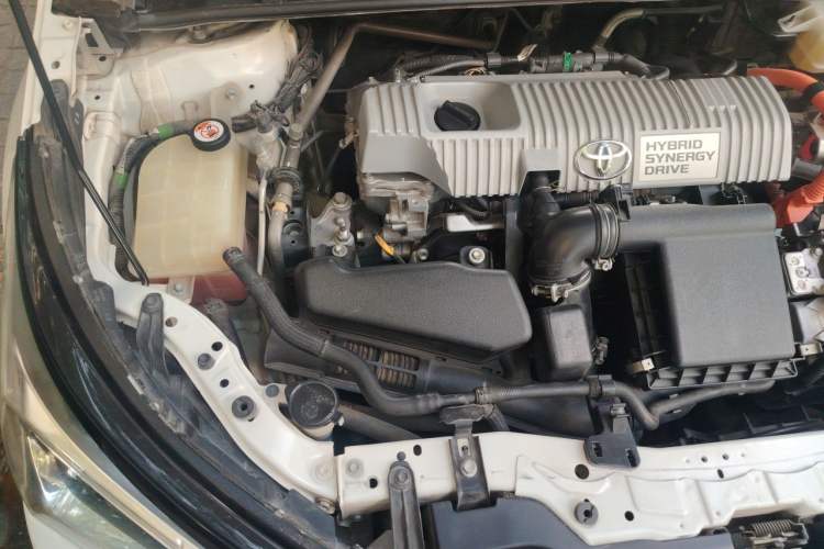 Used Toyota Corolla 2017 Revised Dual-Engine 1.8L E-CVT Leading Edition Engine Bay Right