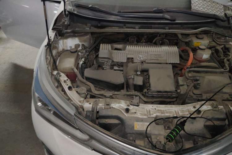 Used Toyota Corolla 2017 Revised Dual-Engine 1.8L E-CVT Leading Edition Engine Bay Right